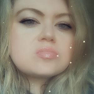 Meet your Posher, Tina